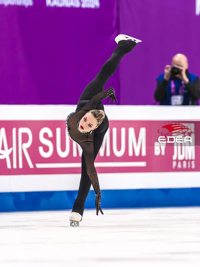 Ice Gallery Skates U.S.